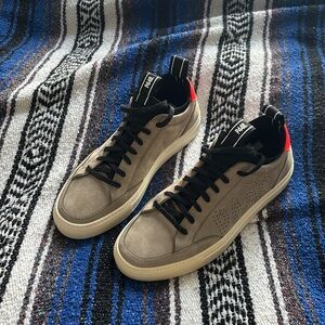 P448 Men’s size 42